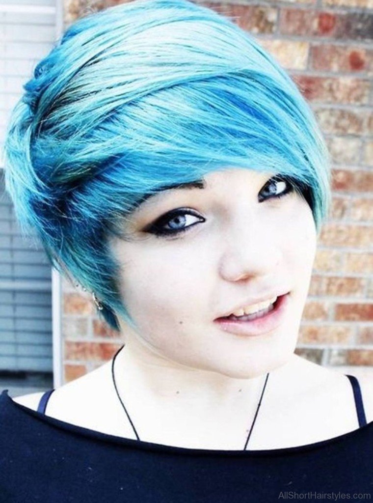 52 Colored Short Emo Hairstyles For Girls