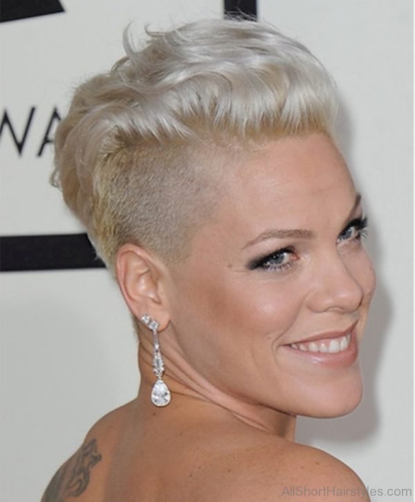 70 Adorable Short Undercut Hairstyle For Girls