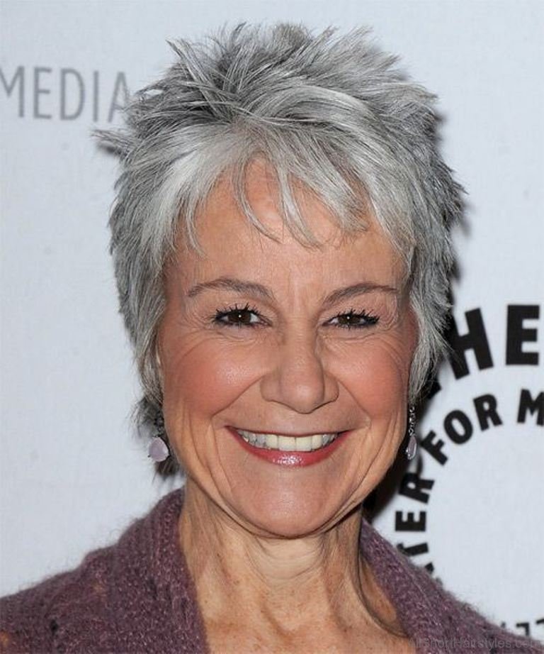 69 Short Hairstyles For Old Women