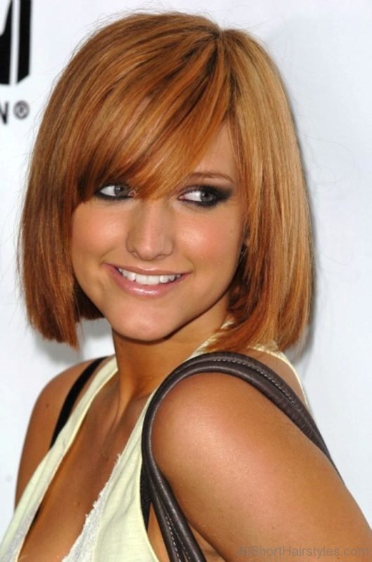 Ashlee Simpson Short Bob Hairstyle 