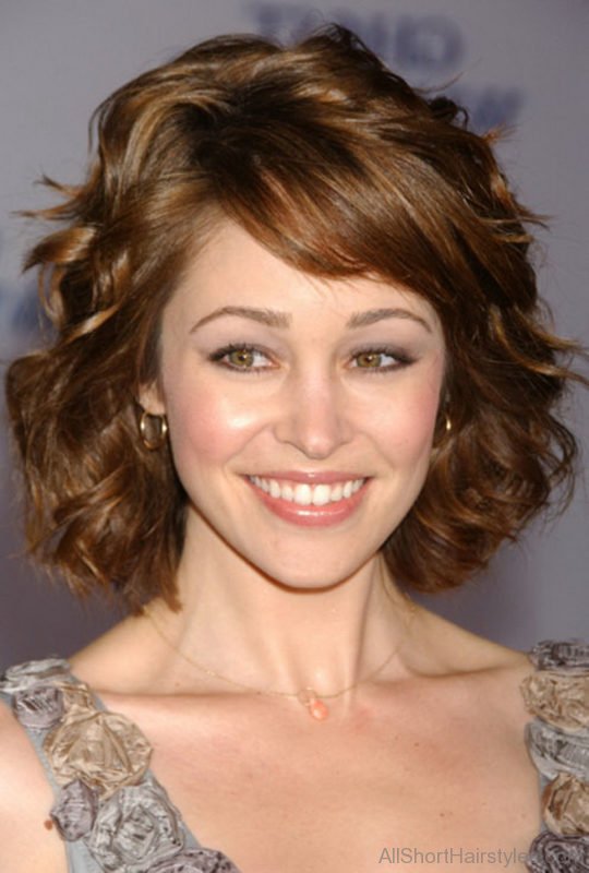 Attractive Short Curly Hairstyle