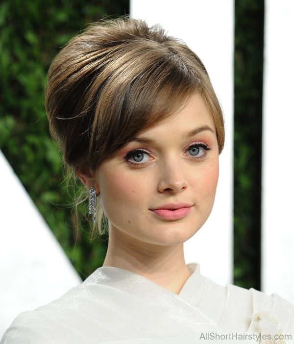 Bella Heathcote Beehive Hairstyle