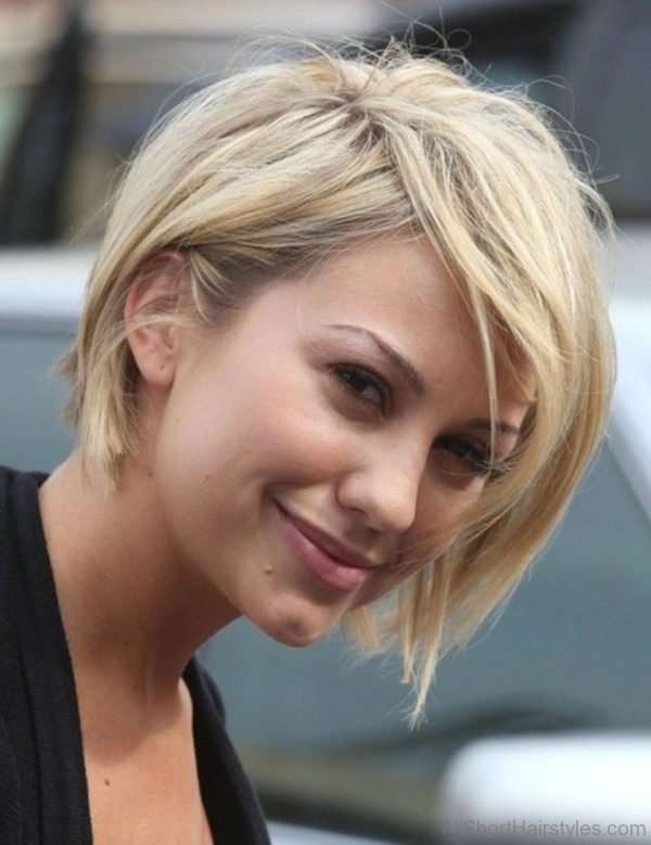Blonde Bob Hairstyle For Cute Girls