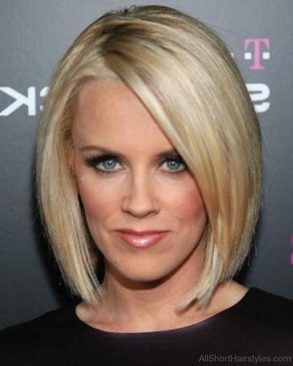 Blonde Bob Hairstyle For Women