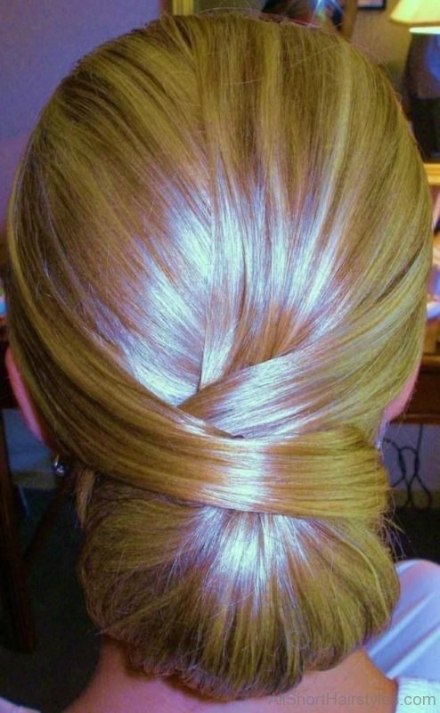 Classy Bun Hairstyle 