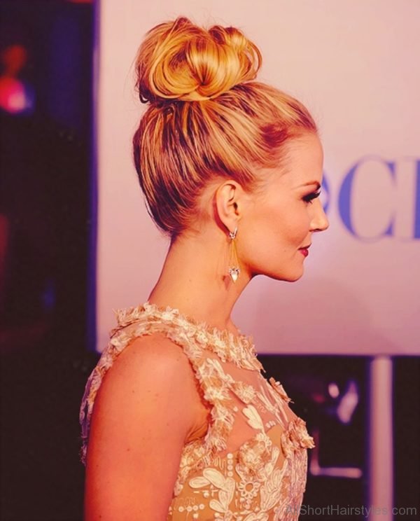 Center Bun Hairstyle