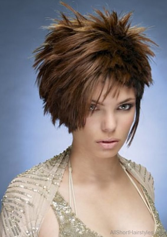 Classy Short Spiky Hairstyle