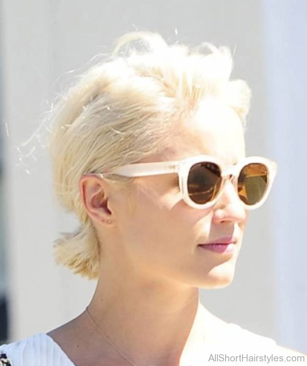 Dianna Agron Colored Hairstyle