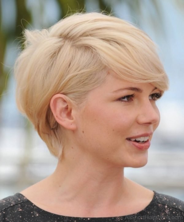 Fantastic Short Bob Hairstyle 