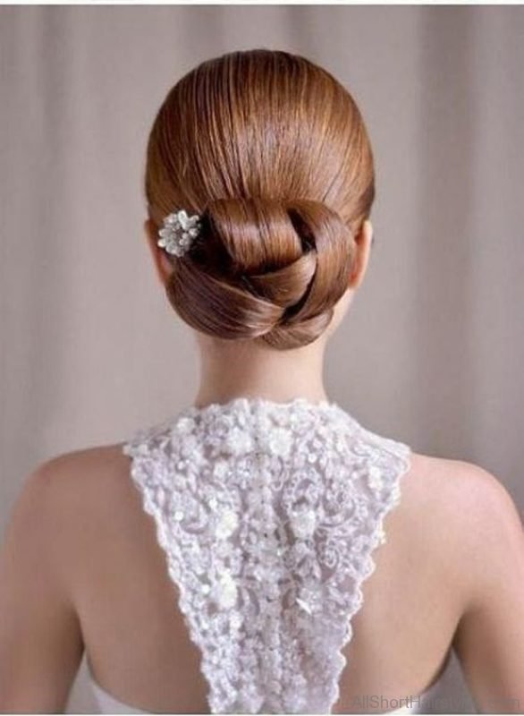 Girlish Updo Hairstyle