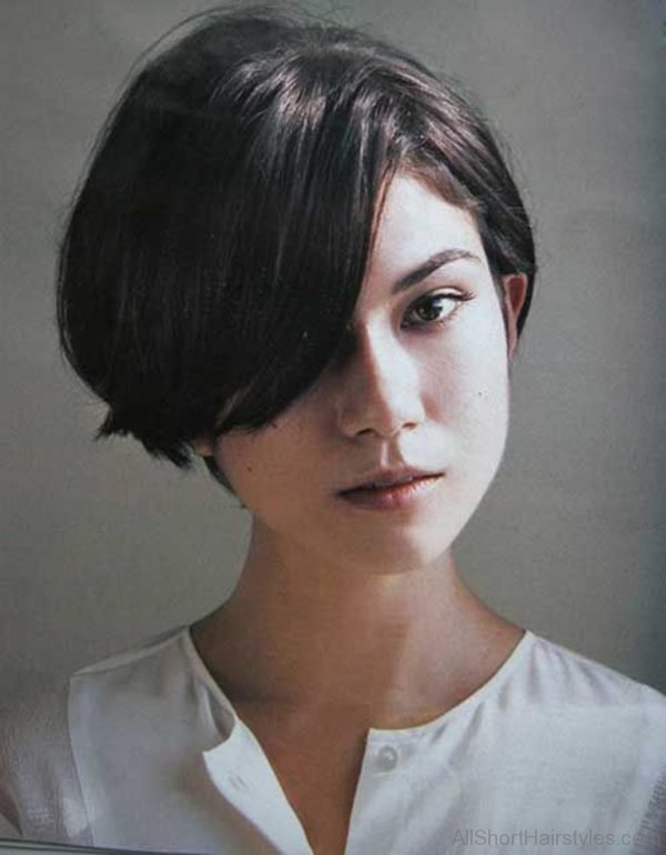 Gorgeous French Bob Hairstyle For Women