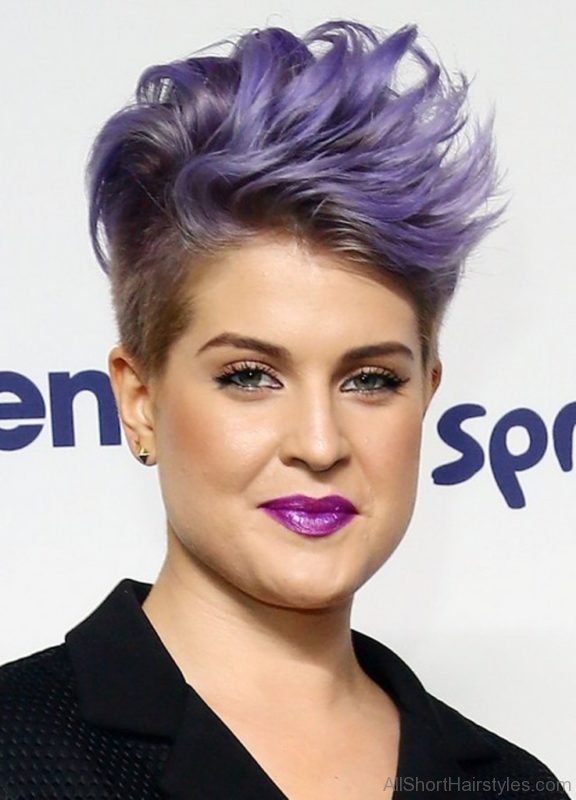 Kelly Osbourne Short Spiky Mohawk Hairstyle for Women