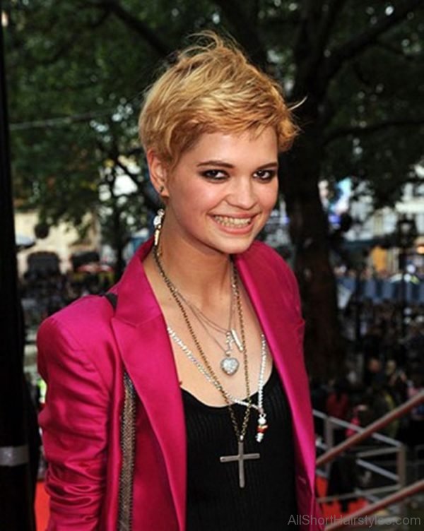 Pixie Golden Hairstyle