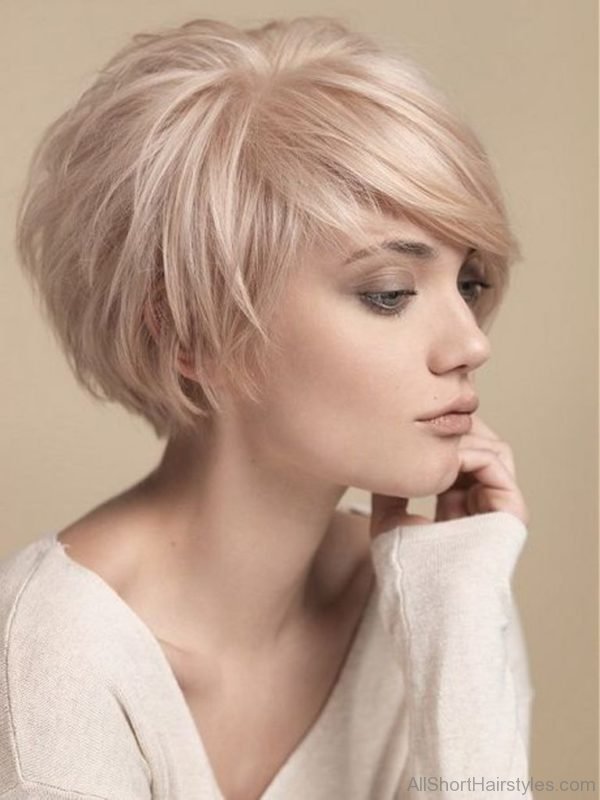 Short Inverted Bob Hairstyle