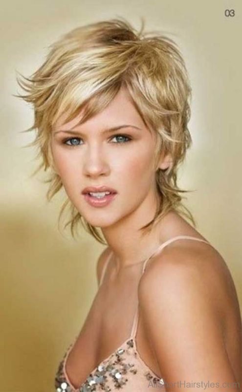 Short Layered Shag Hairstyle