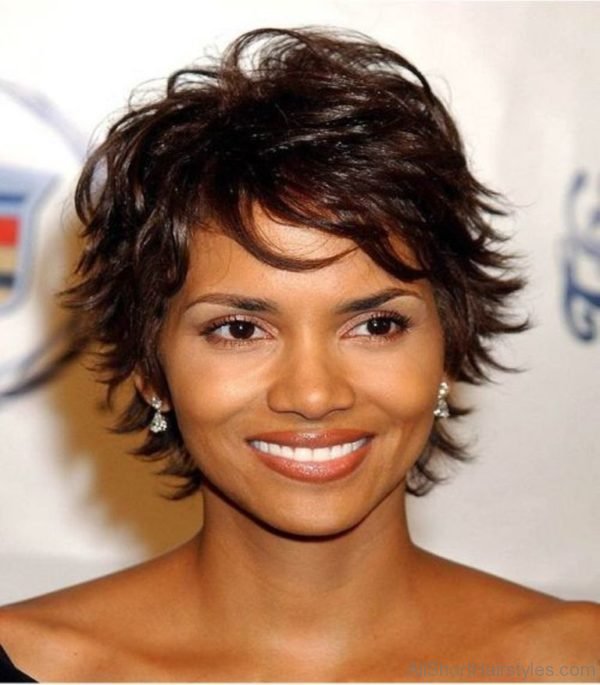 Short Shag Hairstyle For Black Women