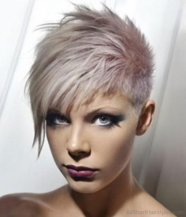 Short spiky bright emo hairstyles for girls