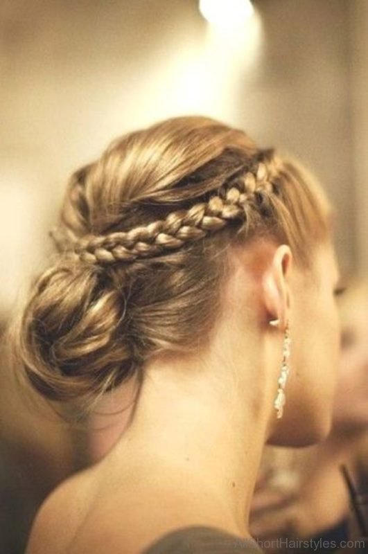 Side Braid Bun Hairstyle