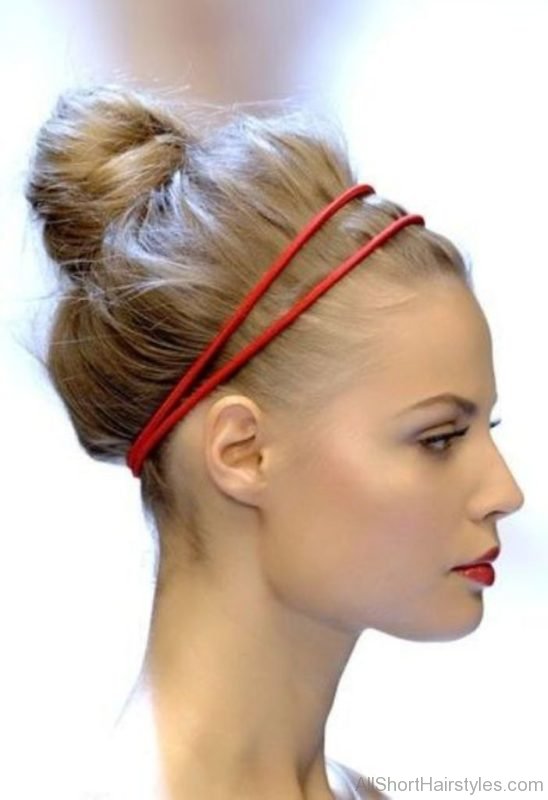 Simple Tiara Hairstyle For Girls