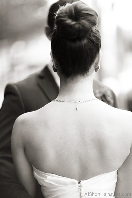 Simple Wedding Bun Hairstyle