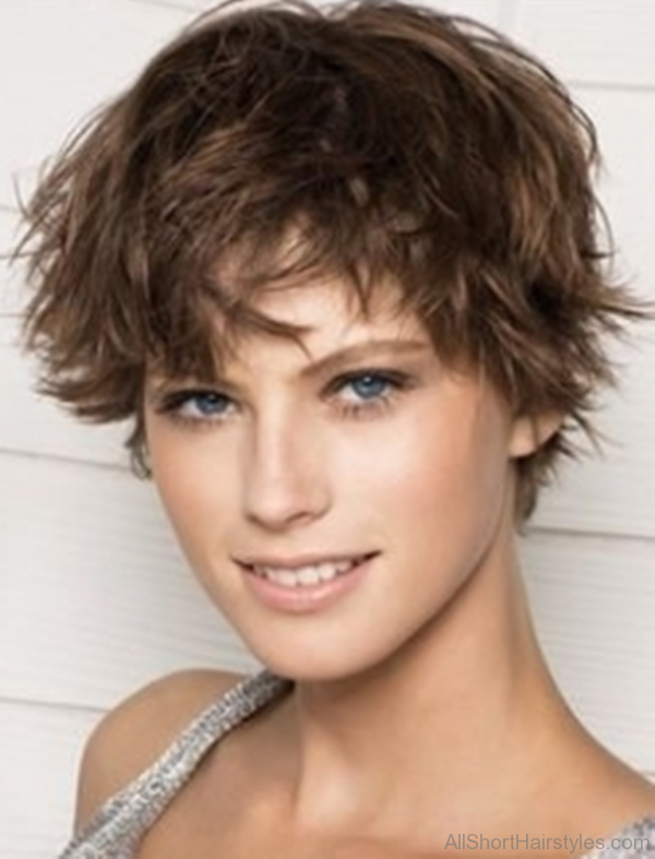 Stylish Short Shag Hairstyle