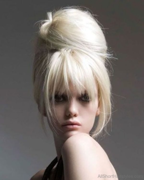 Amazing Bun Hairstyle 