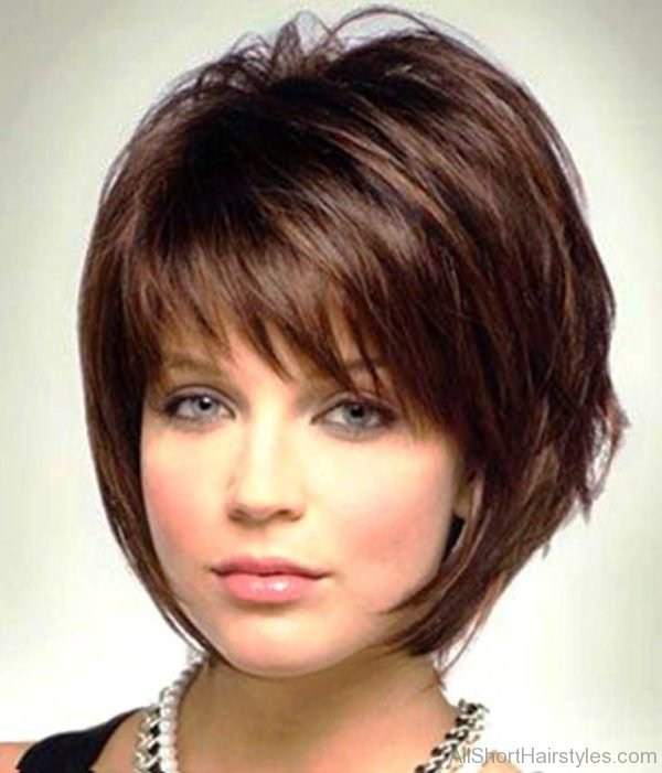 Short layered bobs with bangs