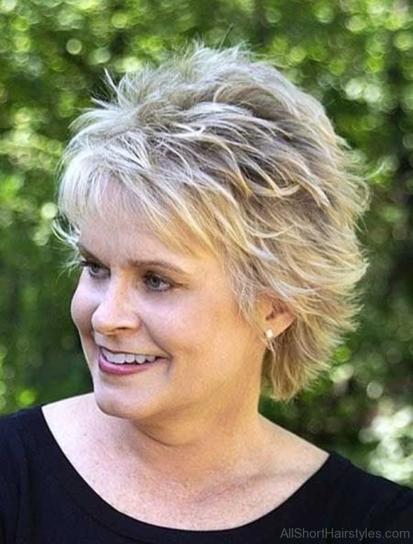 Short shag Hairstyle For Older Women