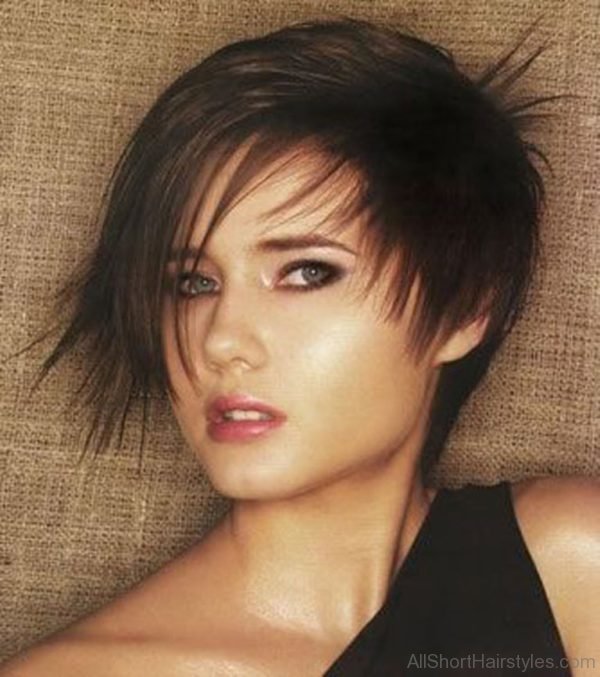 Appealing Short Emo Hairstyle