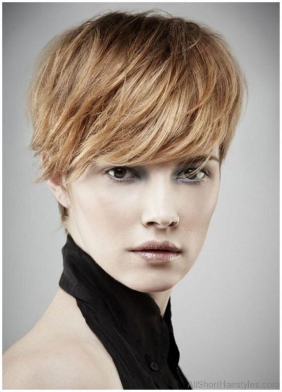 Awesome Short Hairstyle For Teen