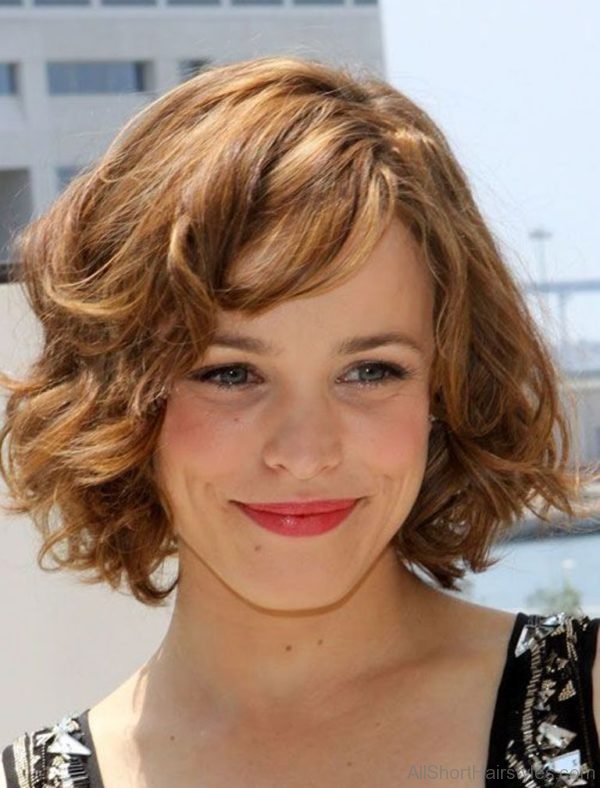 Beautiful Curly Bob Hairstyle