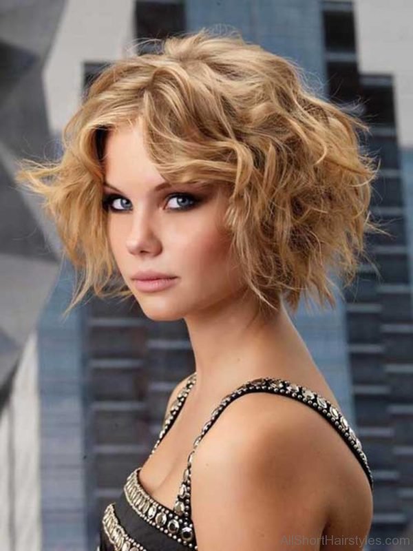 Beautiful Short Curly Hairstyle