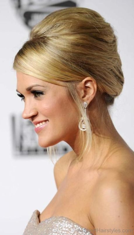 Best Short Updo Hairstyle For Cute Girls