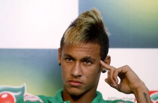 Funky HairStyle Of Neymar