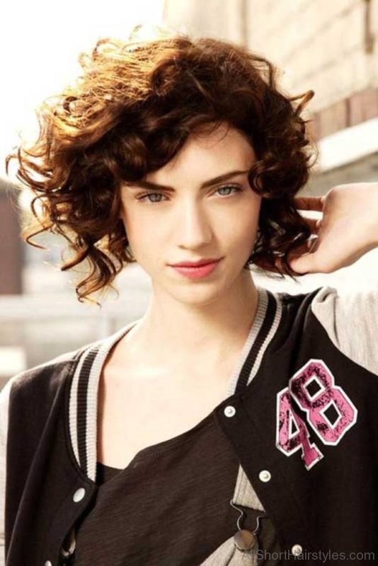 Impressive Short Curly Hairstyle