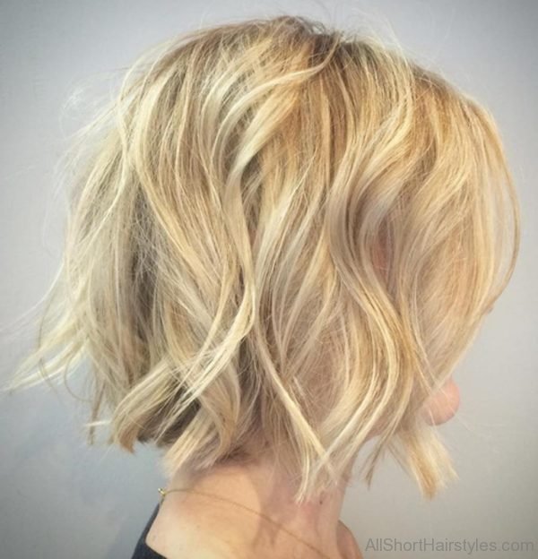 Lifted Wavy Bob Hairstyle