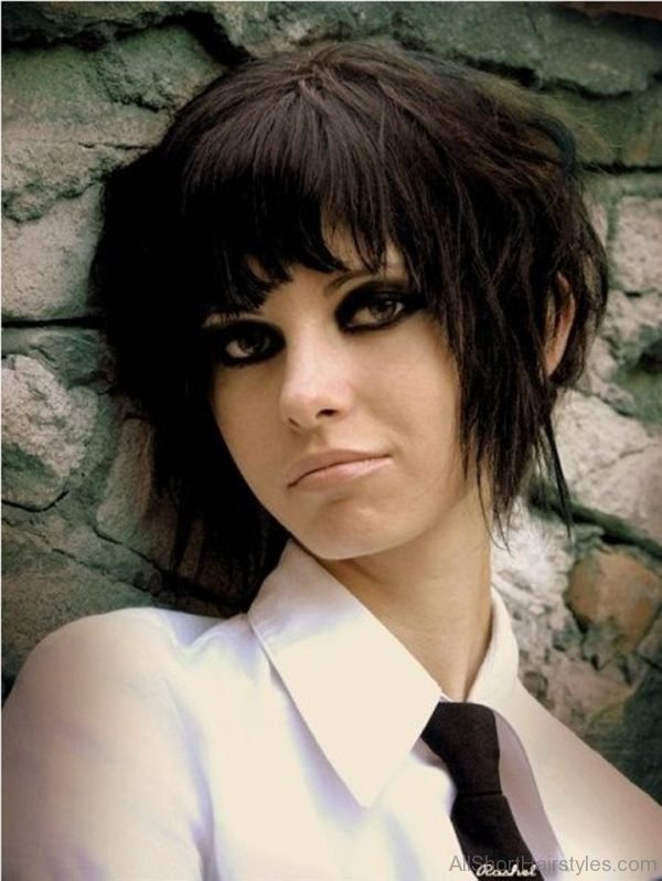 Lovely Short Emo Hairstyle for Brunette Straight Hair