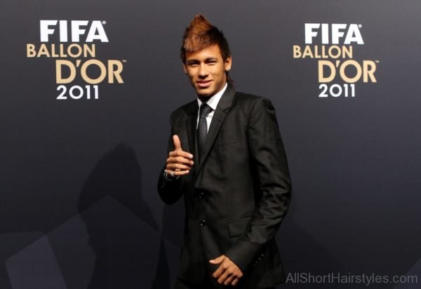 New Hairstyle Of Neymar