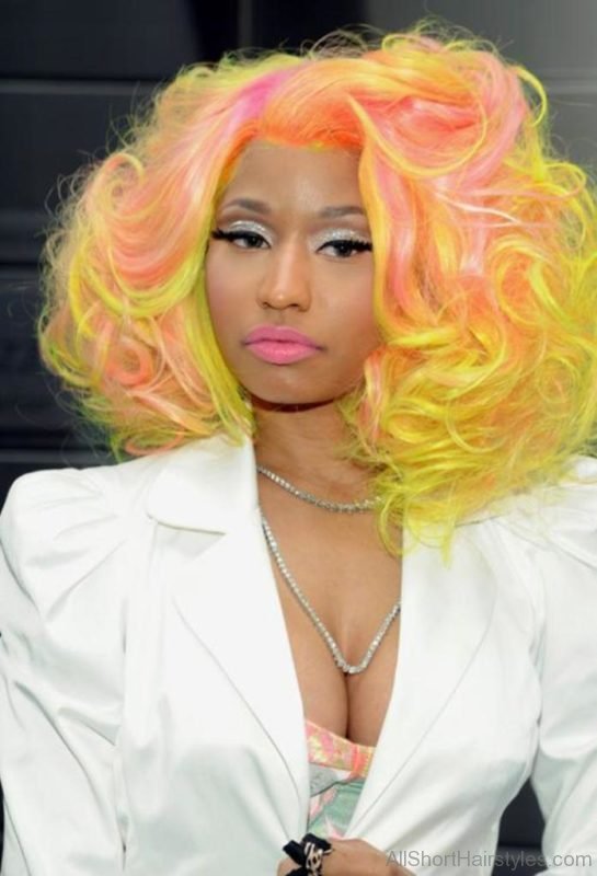 Nicki Minaj Fluffy Hairstyle