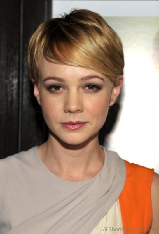 Perfect Short Side Swept Hairstyle
