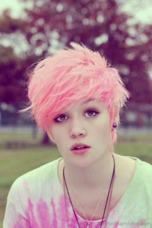 Awesome Pink Pixie Hairstyle