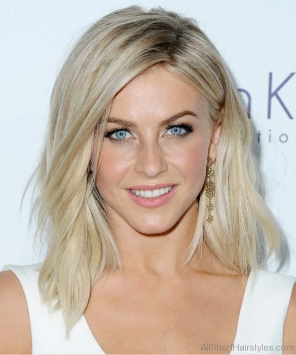 Pretty Short Bob Hairstyle