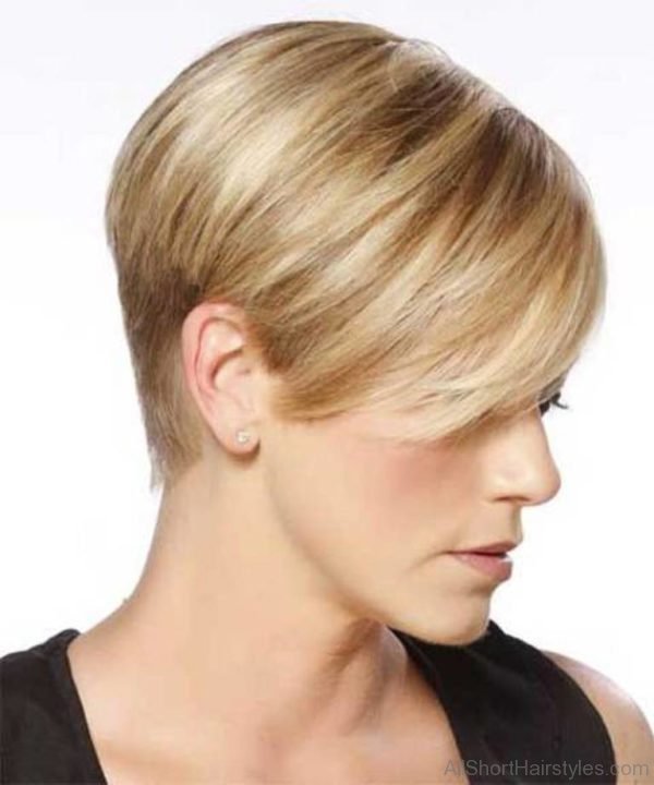 Short Blonde Hairstyle 