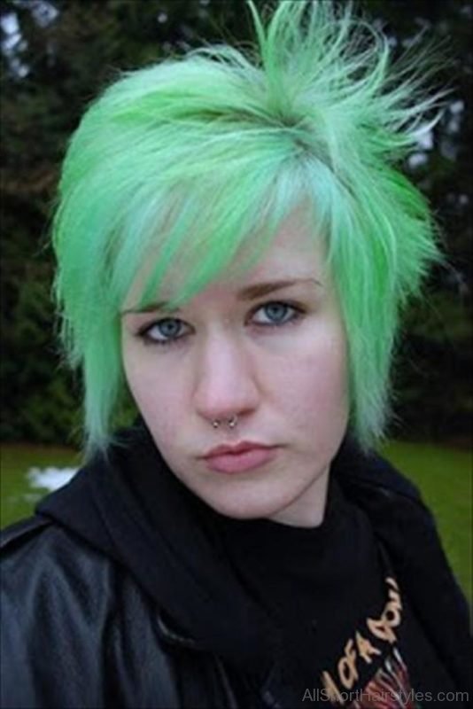 Short Choppy Hairstyles for Punk Rock Girls