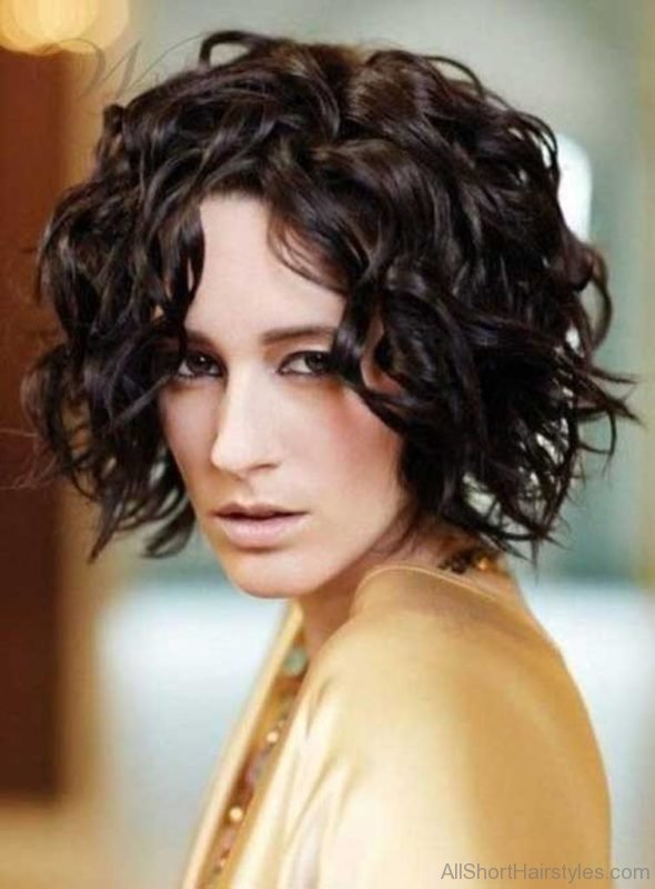 Short Curly Bob Hairstyle For Long face