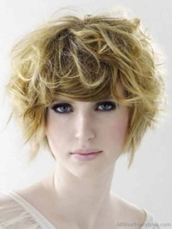 Short Frizzy Hairstyle