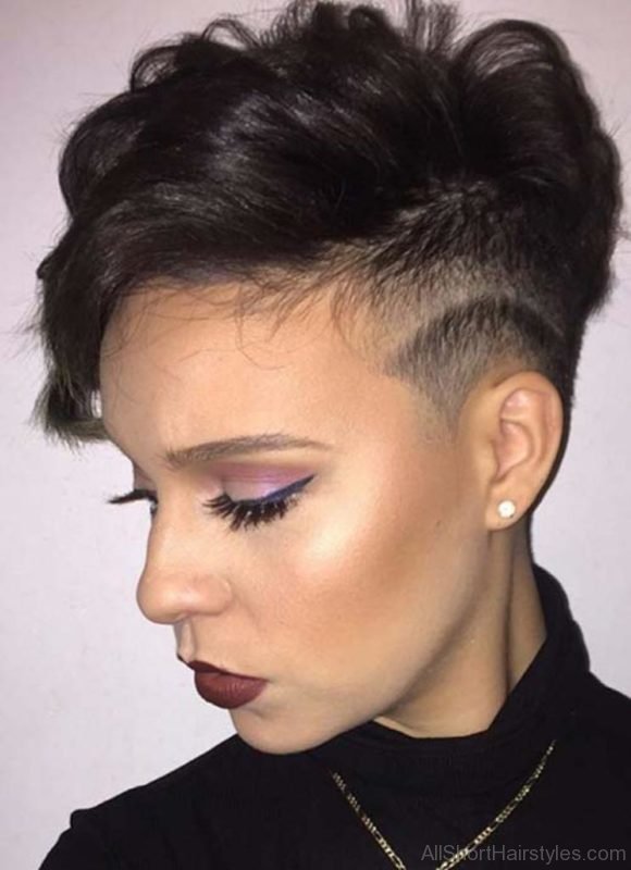 Short Hairstyles for Women Image