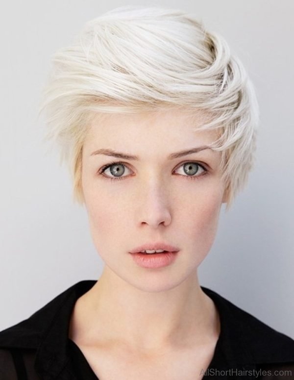 Short Hairstyles with Side Swept Bangs