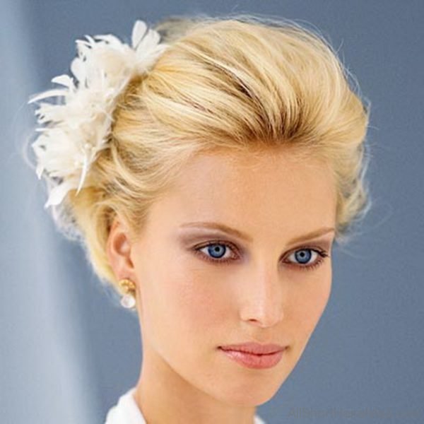 Short Updo Bride Hairstyle