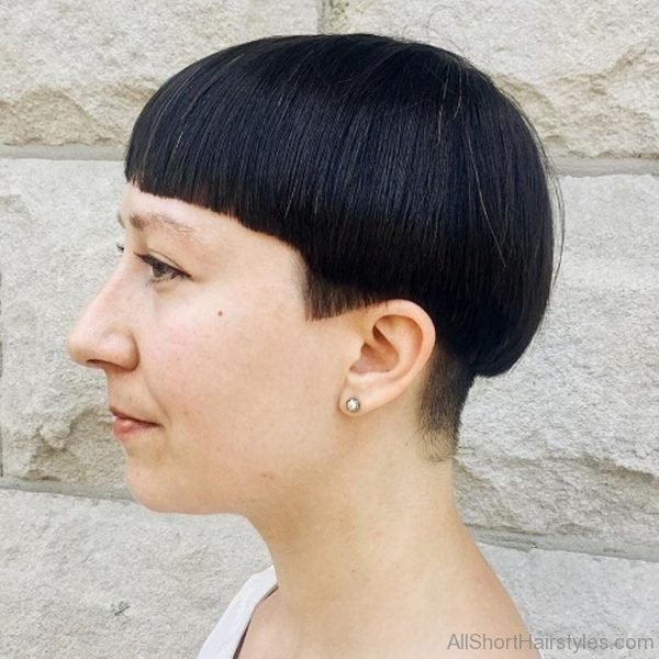 Soft and Simple Short Hairstyle